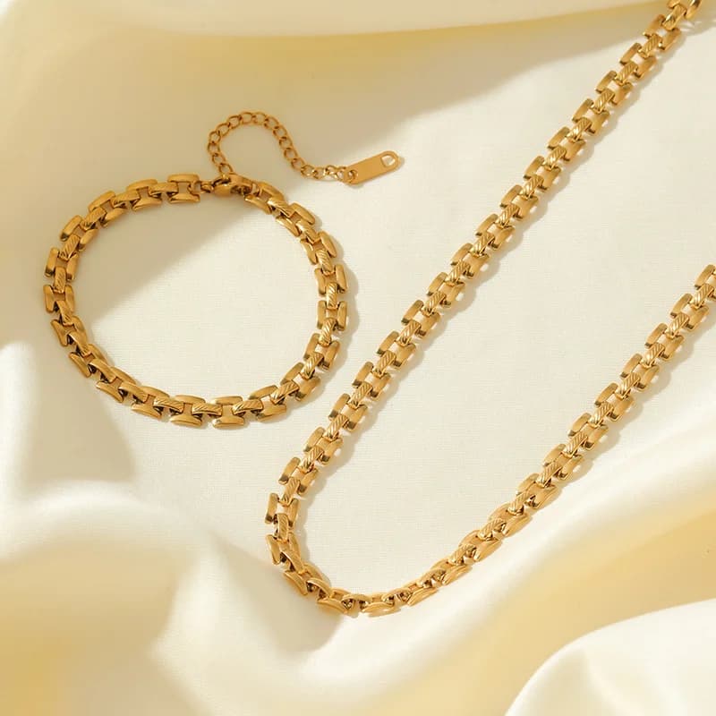 Gold Geometric Chain Necklace and Bracelet Set