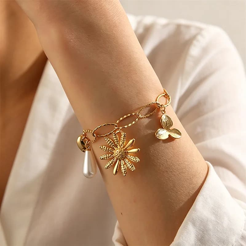 Blomster Perle Charm Fiskebens Armbånd, 18K Gull