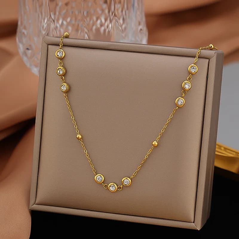 Creative Pendant Collar Necklace